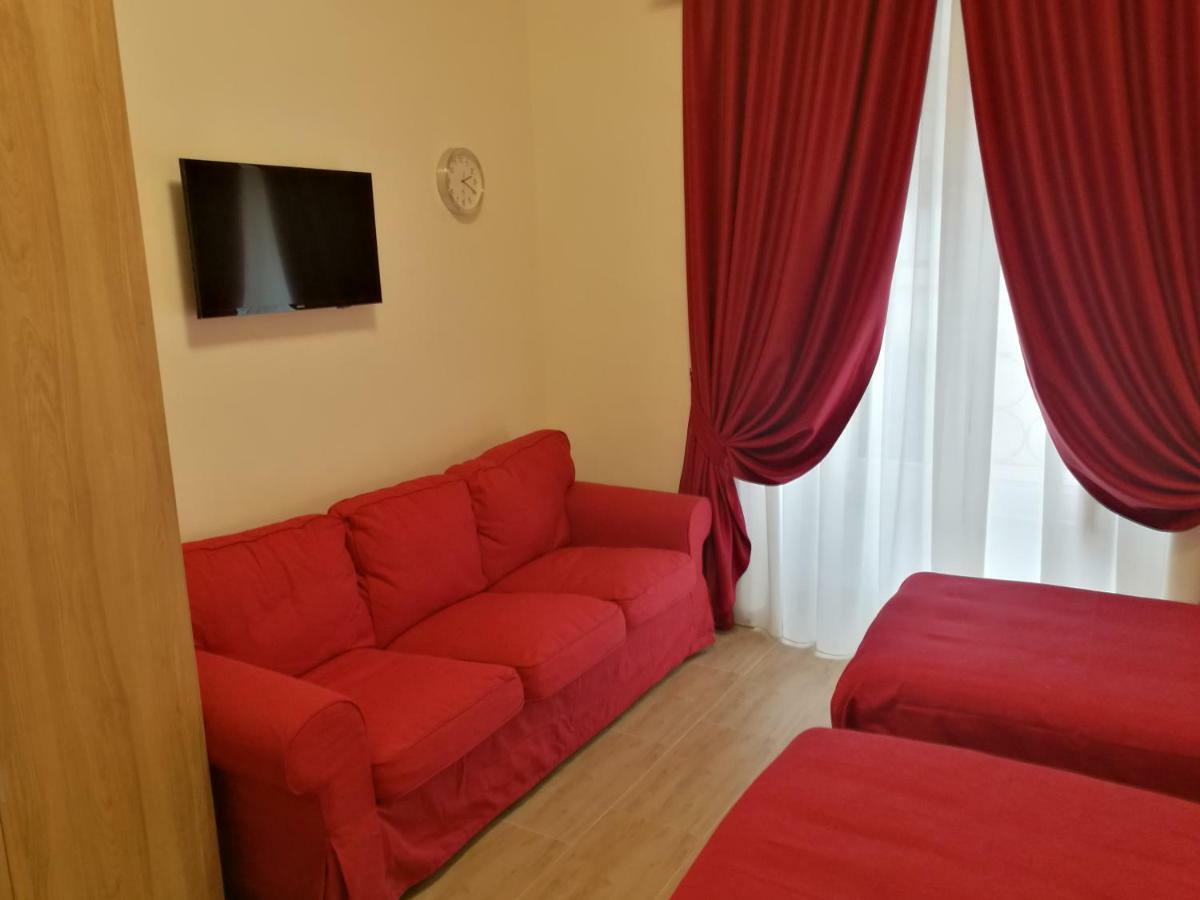 Hotel Al Trenino Accomodation à Rome Extérieur photo