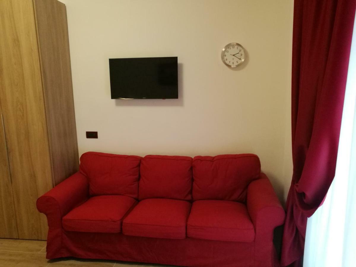 Hotel Al Trenino Accomodation à Rome Extérieur photo
