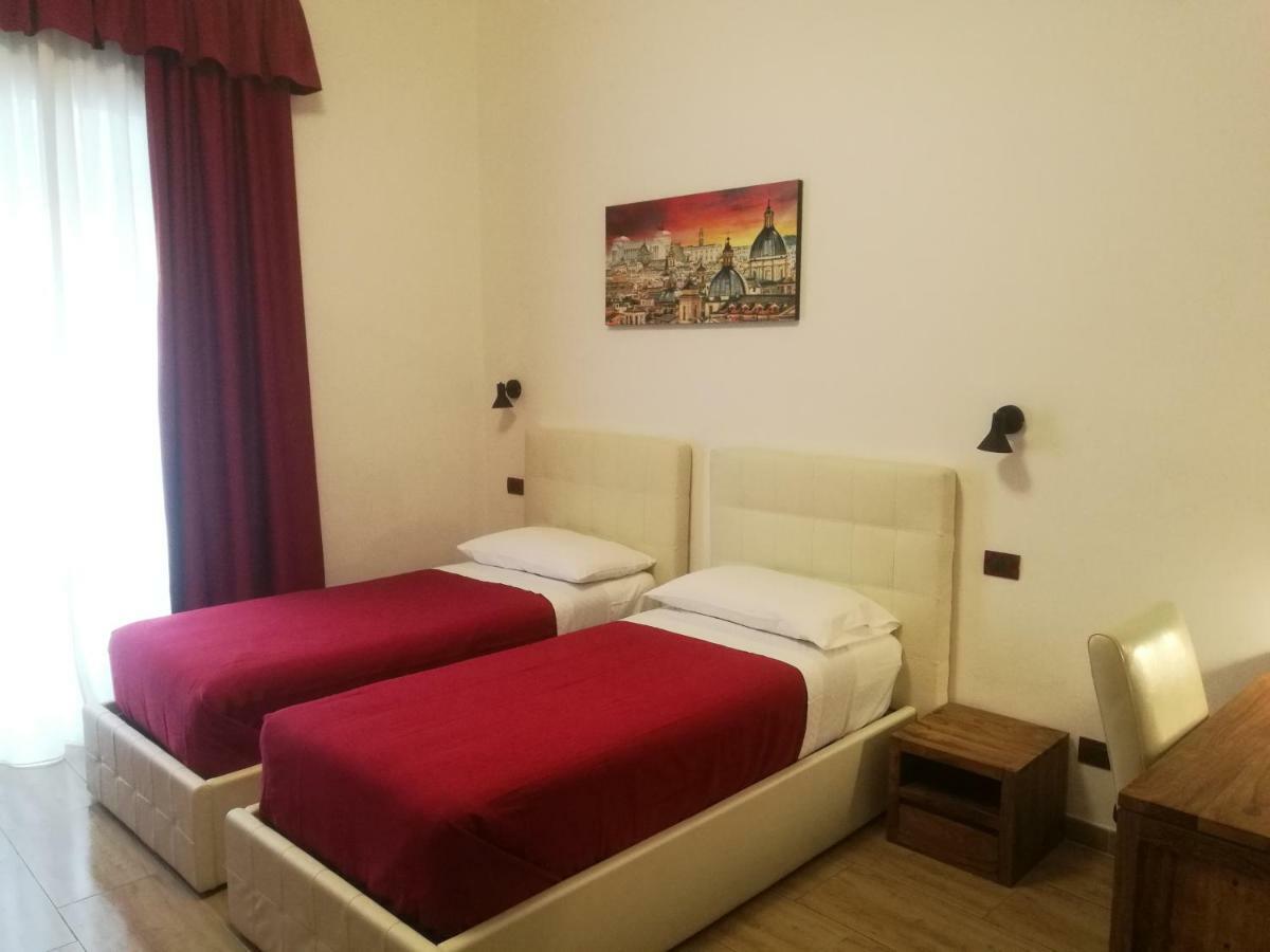 Hotel Al Trenino Accomodation à Rome Extérieur photo